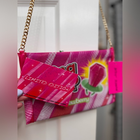 NWT Betsey Johnson x Ring Pop Bright Pink Crossbody bag Limited Edition - Picture 5 of 11